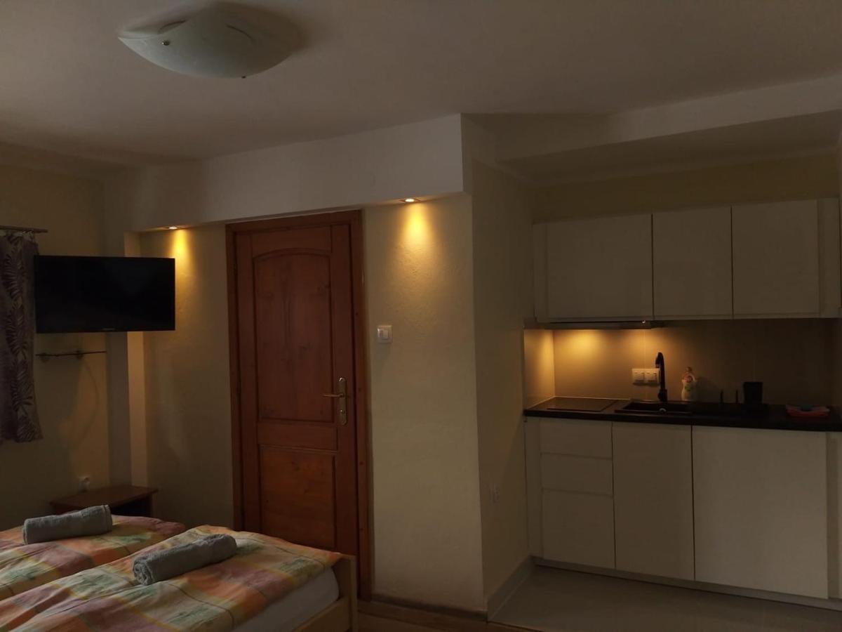 Kapi-Spa Pokoje I Apartamenty Клушковце Екстериор снимка